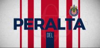 Chivas da bienvenida a Oribe Peralta